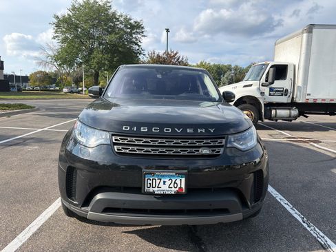 Used 2020 Land Rover Discovery SE AWD/4WD image 3