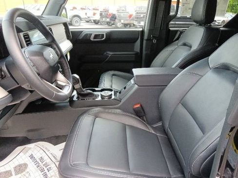 New 2026 Ford Bronco Outer Banks AWD/4WD image 14