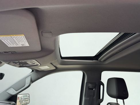 Used 2022 Chevrolet Silverado 1500 LTZ w/ LTZ Premium Package AWD/4WD image 20