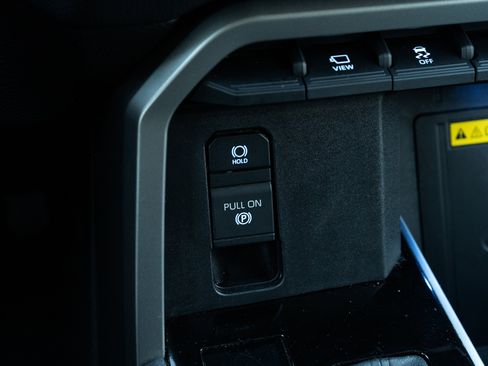 Used 2023 Toyota Sequoia Limited image 35