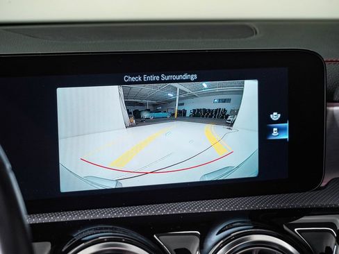 Used 2023 Mercedes-Benz CLA 250 4MATIC image 23