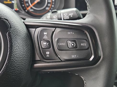 Certified 2025 Jeep Wrangler Unlimited Rubicon AWD/4WD image 23