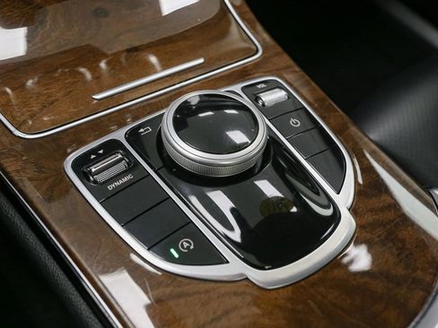 Used 2017 Mercedes-Benz C 300 4MATIC Sedan image 32