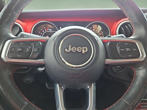 Used 2018 Jeep Wrangler Unlimited Rubicon image 24