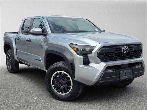 Used 2024 Toyota Tacoma TRD Off-Road AWD/4WD image 1