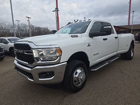 Used 2024 RAM 3500 Big Horn image 3