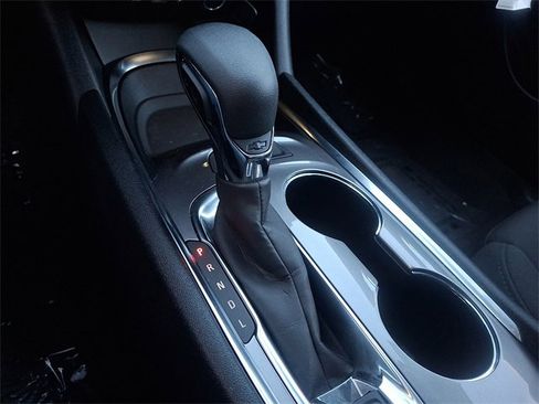 Used 2022 Chevrolet Malibu LT image 15