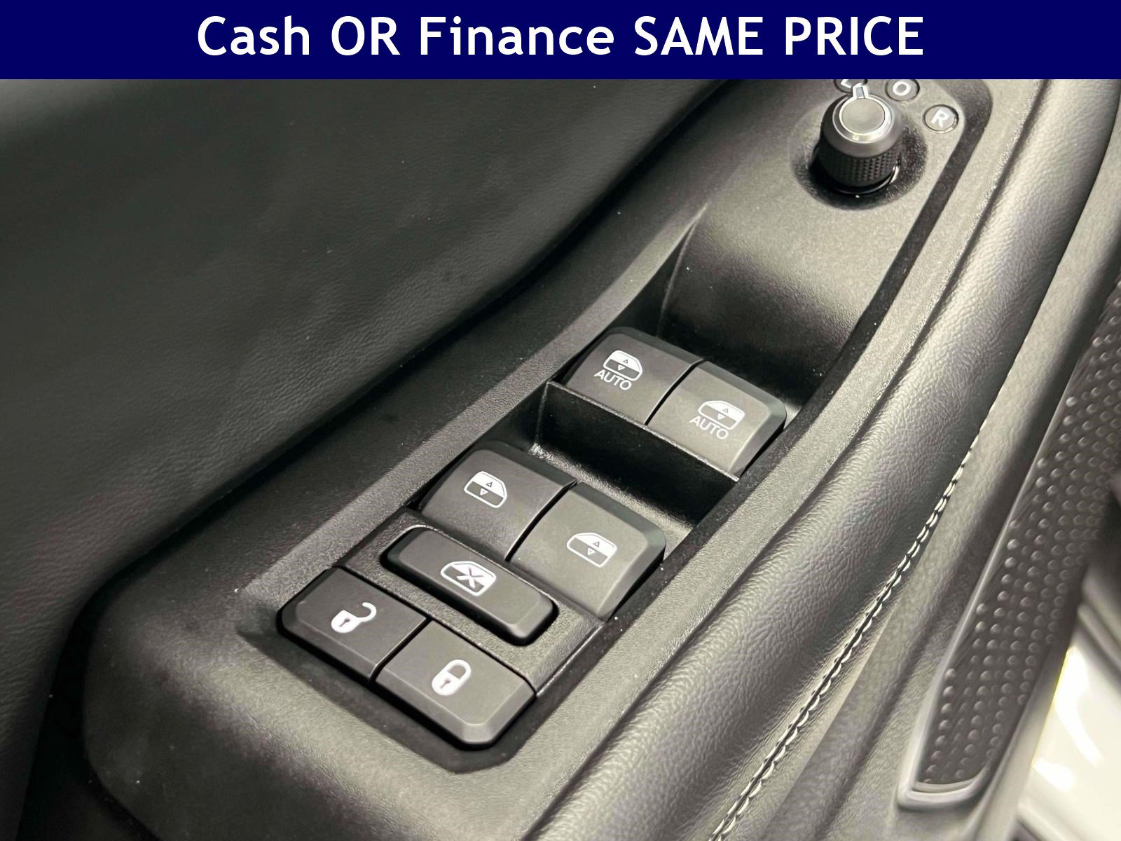 Used 2026 Jeep Grand Cherokee Limited w/ Limited Altitude Package AWD/4WD image 18