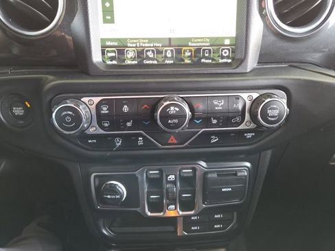 Used 2020 Jeep Wrangler Unlimited Sahara AWD/4WD image 63