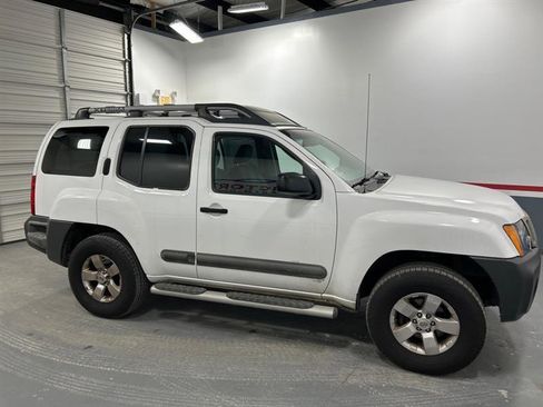 Used 2012 Nissan Xterra S w/ Value Package image 6