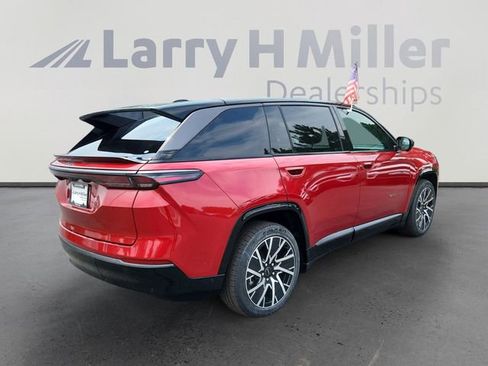 New 2025 Jeep Wagoneer S Limited image 5