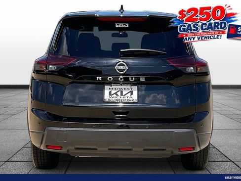 Used 2024 Nissan Rogue S FWD image 4