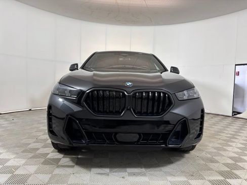 Used 2025 BMW X6 xDrive40i w/ Climate Comfort Package AWD/4WD image 2