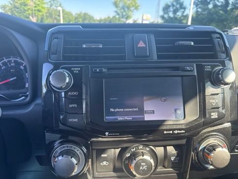 Used 2019 Toyota 4Runner TRD Off-Road AWD/4WD image 12