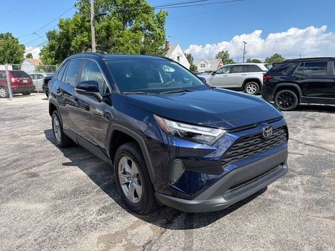 Used 2024 Toyota RAV4 XLE AWD/4WD image 11