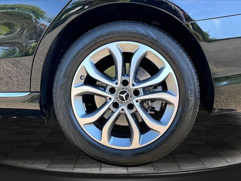 Used 2018 Mercedes-Benz C 300 4MATIC Sedan image 36