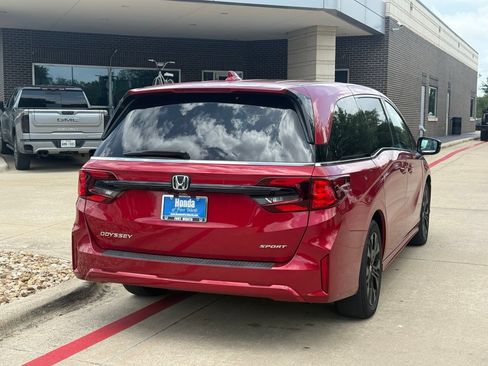 Used 2025 Honda Odyssey Sport-L image 8