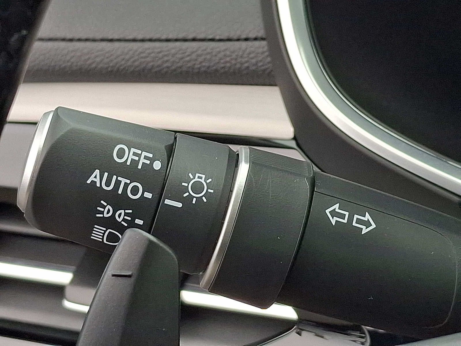 Used 2026 Acura MDX SH-AWD image 24