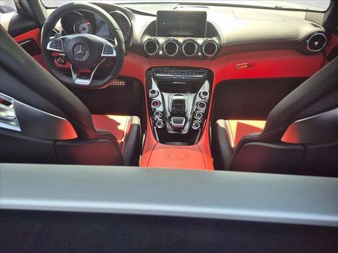 Used 2017 Mercedes-Benz AMG GT S image 17