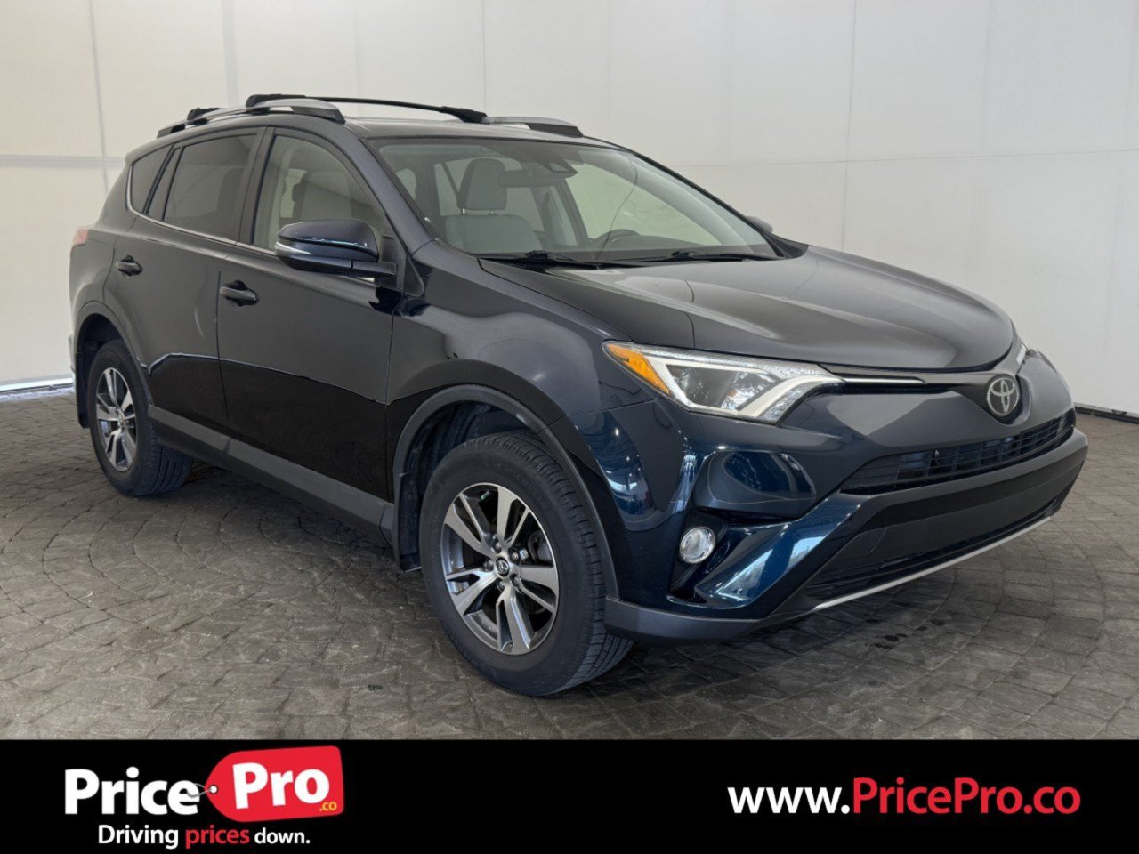 Used 2018 Toyota RAV4 XLE w/ Plus Extra Value Package AWD/4WD image 1