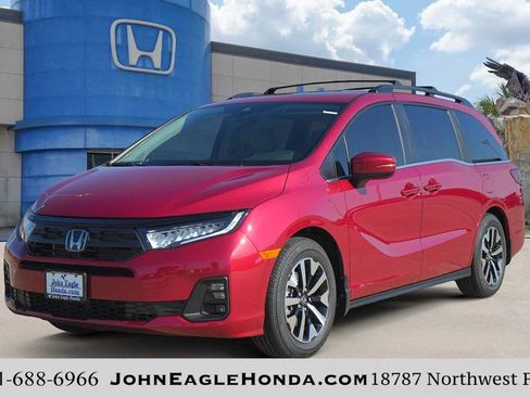 Certified 2026 Honda Odyssey EX-L image 1