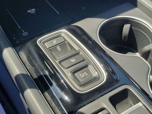 Used 2024 Honda Pilot Elite image 38