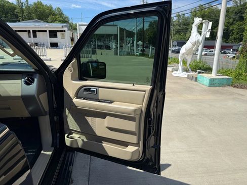 Used 2017 Ford Expedition EL Limited image 15