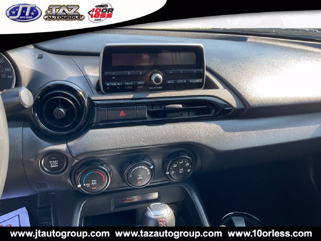 Used 2016 MAZDA MX-5 Miata Sport RWD image 17