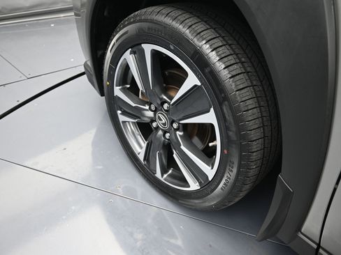 Used 2021 Lexus UX 250h w/ Premium Package image 34