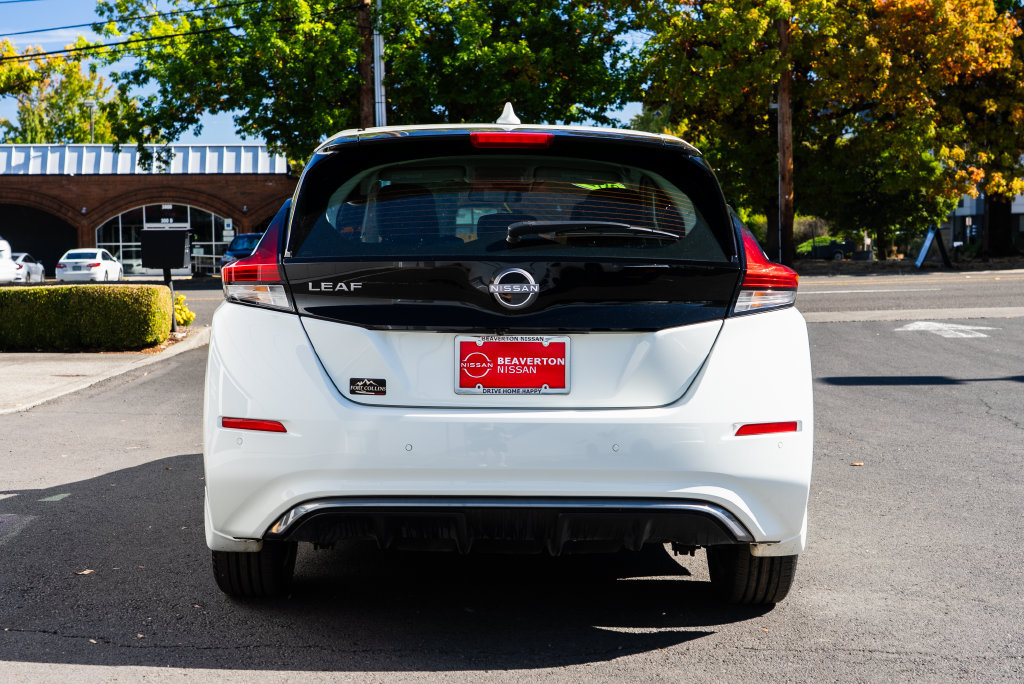 Used 2025 Nissan Leaf S FWD image 5