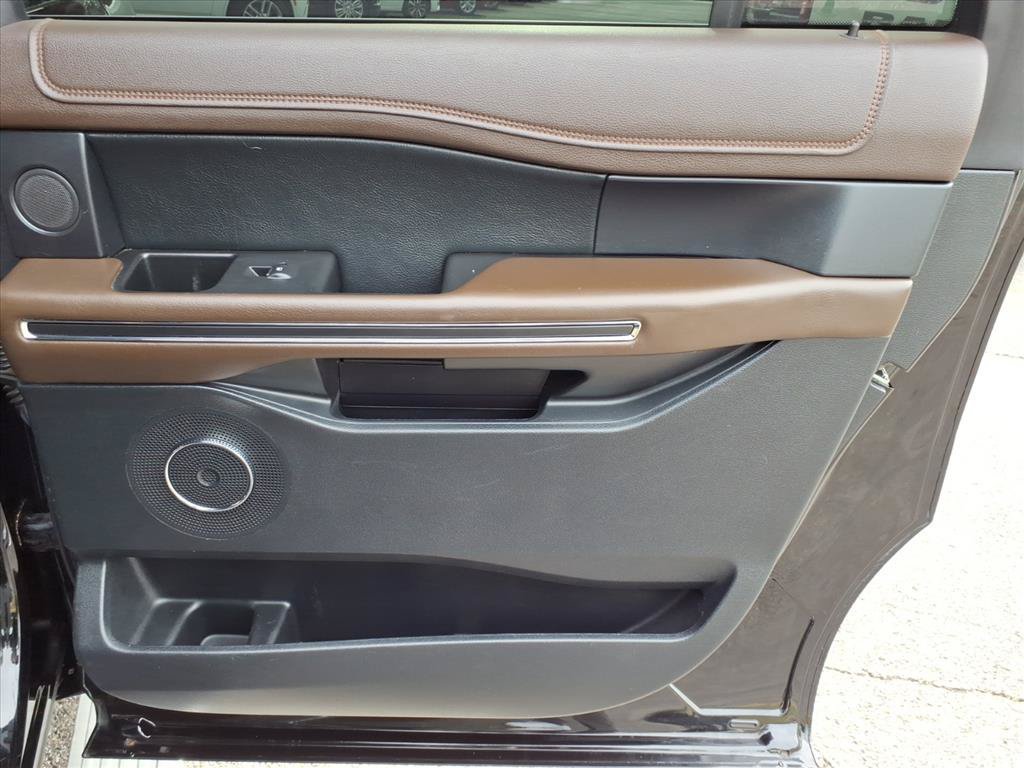 Used 2021 Ford Expedition Max King Ranch AWD/4WD image 16