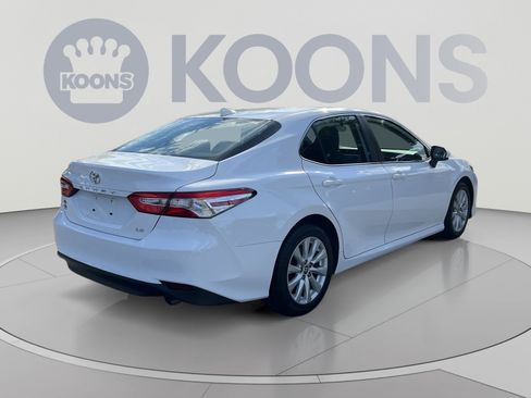 Used 2020 Toyota Camry LE FWD image 7