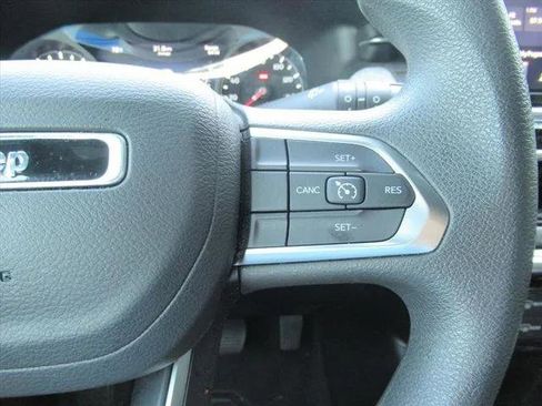Certified 2025 Jeep Compass Sport w/ Mopar Graphics Package AWD/4WD image 23