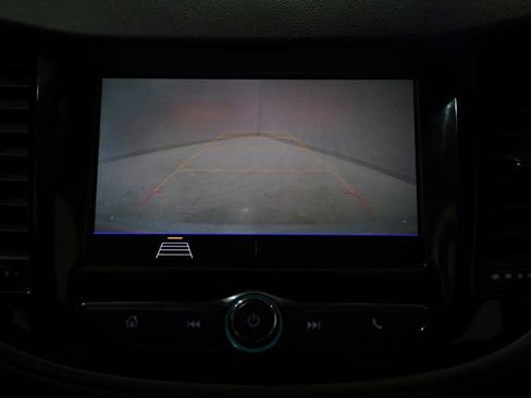 Used 2020 Chevrolet Trax LS FWD image 17