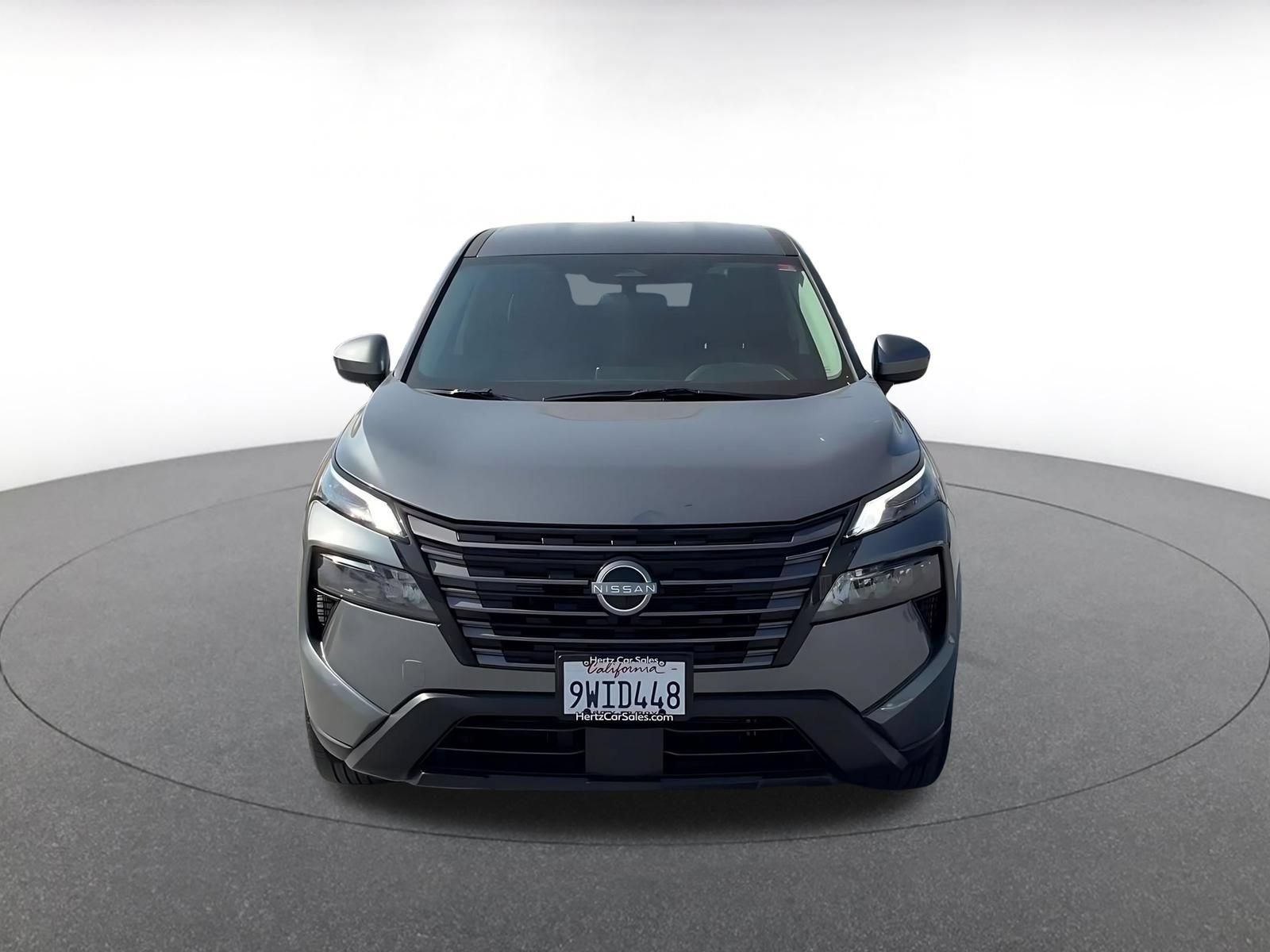 Used 2026 Nissan Rogue SV AWD/4WD image 4
