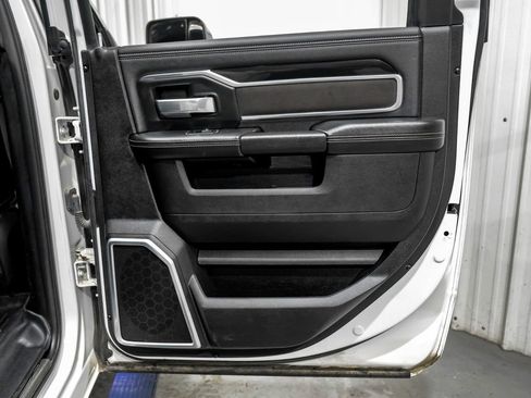 Used 2020 RAM 2500 Laramie w/ Night Edition image 47