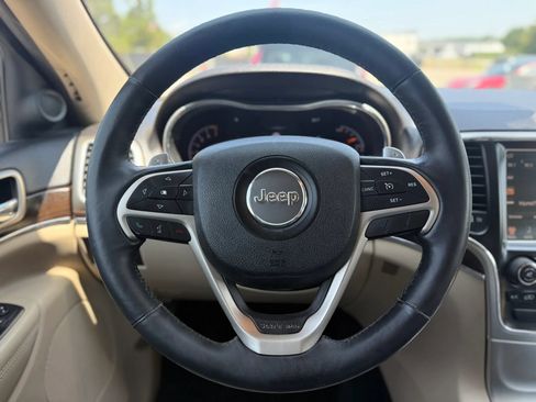 Used 2014 Jeep Grand Cherokee Limited w/ Luxury Group II AWD/4WD image 24