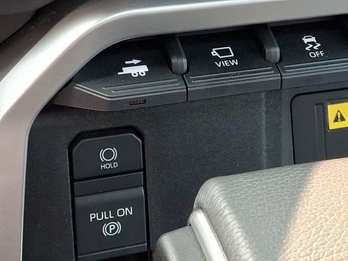 Used 2023 Toyota Tundra Platinum AWD/4WD image 22