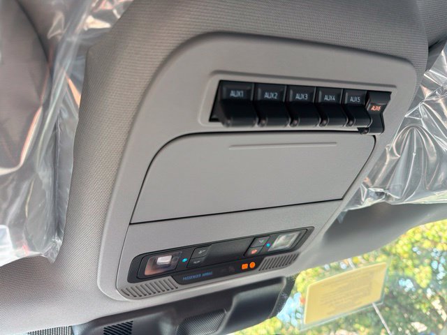 New 2026 Ford F550 4x4 Regular Cab Super Duty image 14