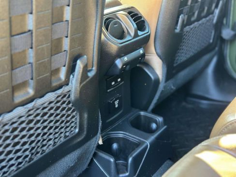 Used 2023 Jeep Gladiator Rubicon w/ LED Lighting Group image 9