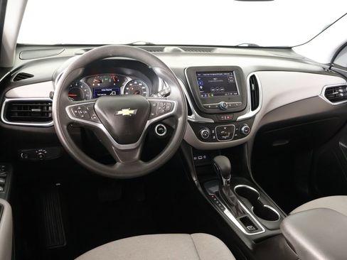 Used 2022 Chevrolet Equinox LT FWD image 2