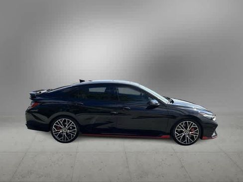 Used 2022 Hyundai Elantra N w/ Preferred Accessory Package FWD image 9
