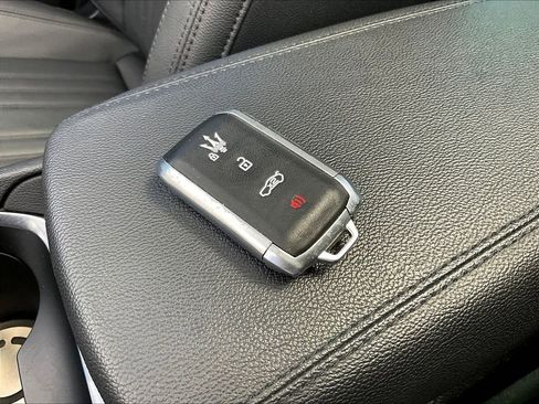 Used 2023 Maserati Grecale Modena AWD/4WD image 33