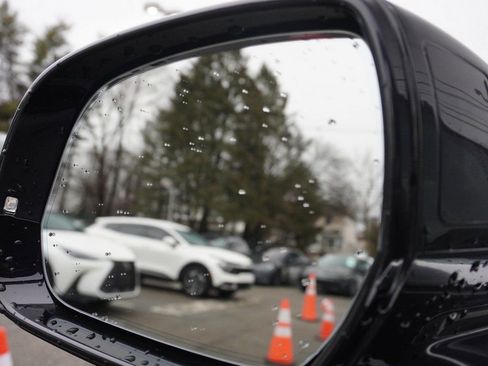 Used 2019 Bentley Bentayga AWD/4WD image 36