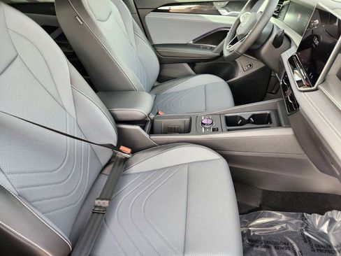 New 2026 Volkswagen Tiguan SE R-Line image 4