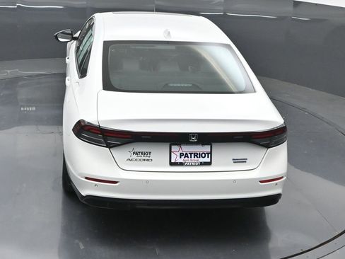 Used 2023 Honda Accord Touring image 41