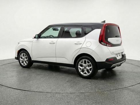 Used 2025 Kia Soul LX w/ LX Technology Package image 6