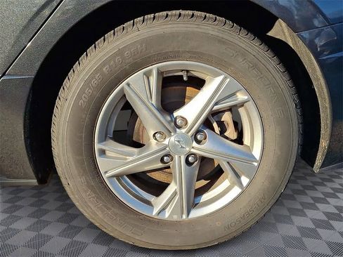 Used 2023 Hyundai Sonata SE w/ Cargo Package image 8