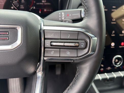 Used 2025 GMC Terrain Elevation FWD image 8