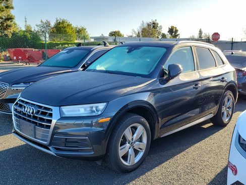 Used 2018 Audi Q5 2.0T Premium Plus w/ Premium Plus Package image 1